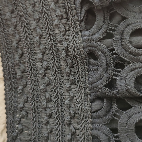 ROMEO&JULIET COUTURE Black lace skirt - Picture 12 of 14